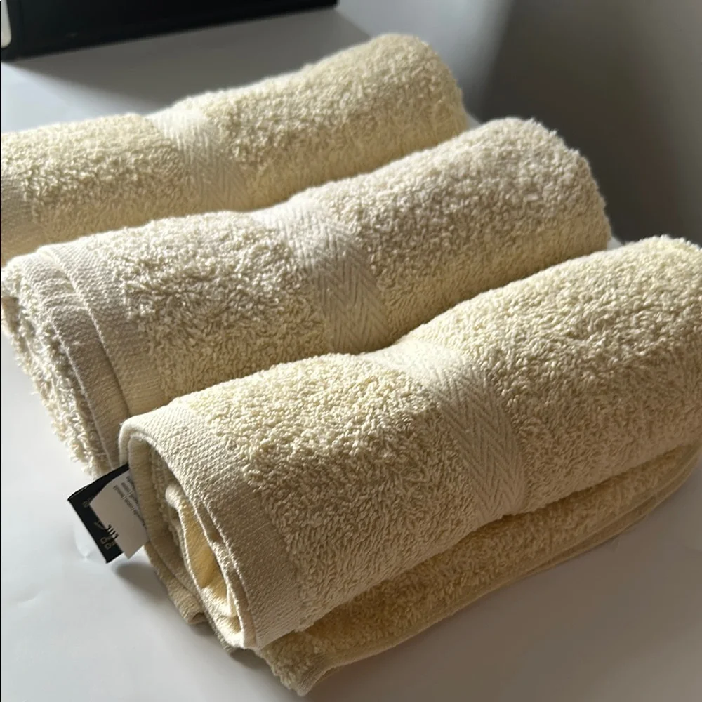 3 Cream Bath Towels size 40”x20”